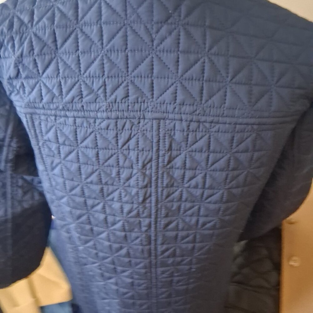 Tommy Hilfiger Navy Quilted Barn Jacket with Gold Hardware - Picture 5 of 11
